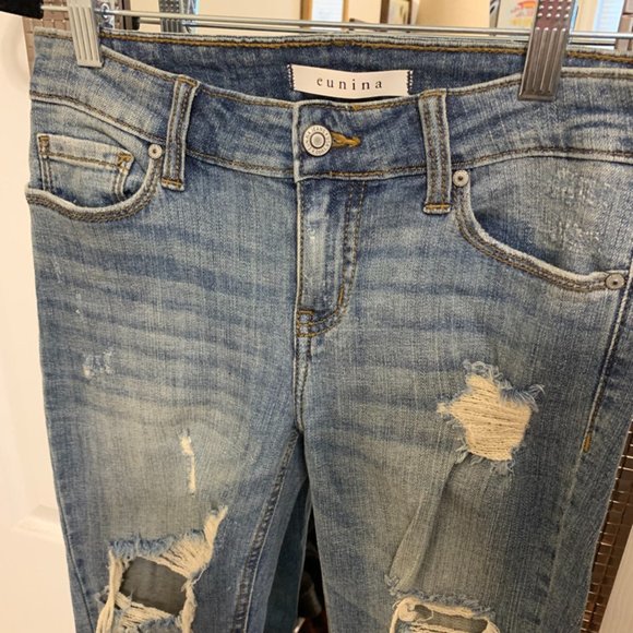 Mid Rise Ripped Jeans - Picture 4 of 6